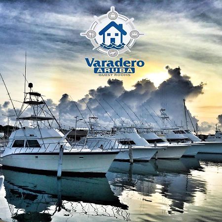 Varadero Marina Airport Guests Rooms Oranjestad Kültér fotó